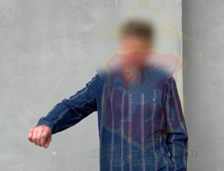 В Джанкое задержали мужчину, который облил спиртным мемориальные доски