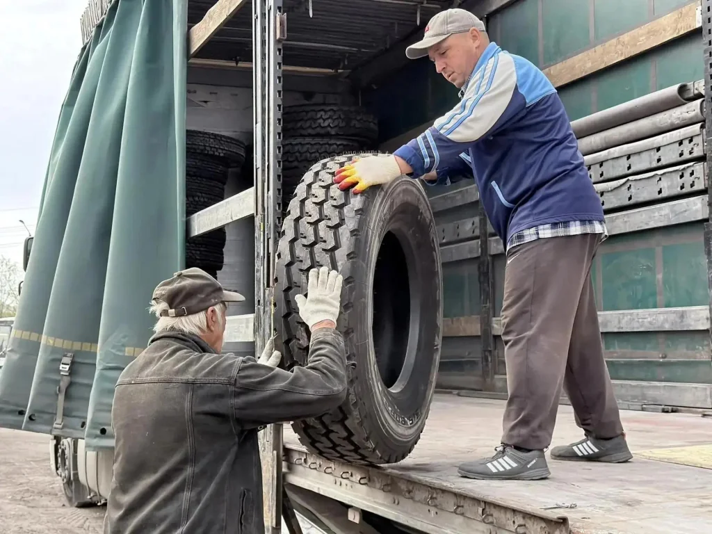 Глава Первомайска поблагодарил Калугу за очередную партию гуманитарной помощи