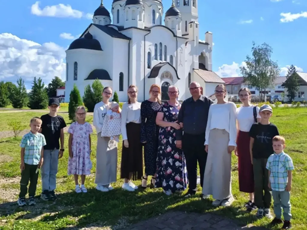 Многодетная мать из Медынского округа удостоена звания «Мать-героиня»