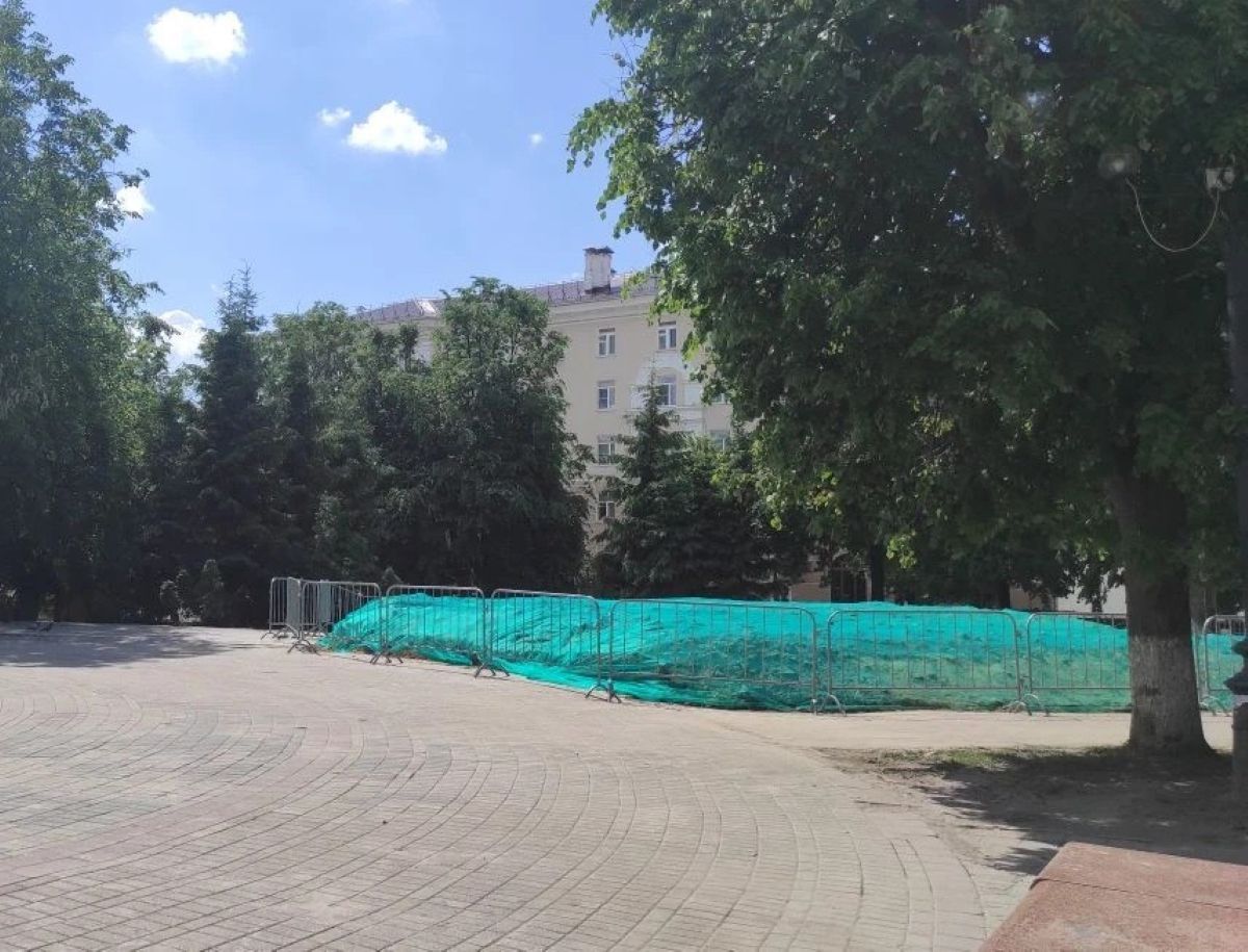 «Бургер Кинг» на Театральной площади в Калуге окончательно уничтожен