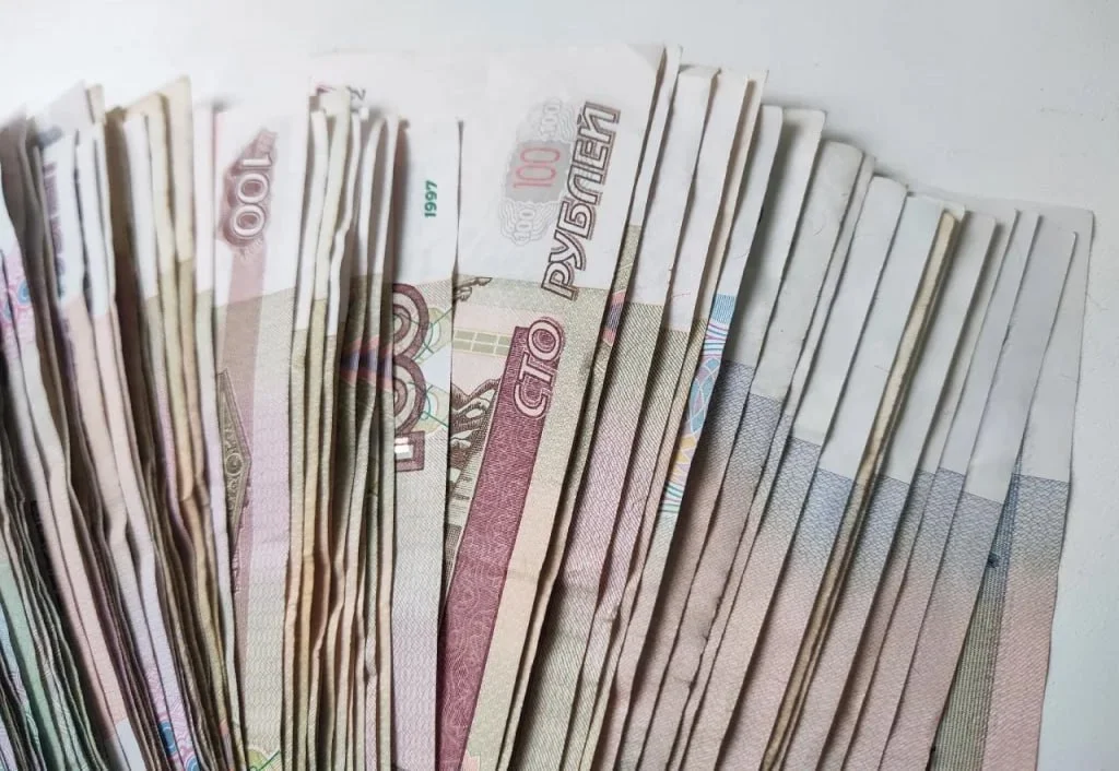 Калужанин задолжал сыну 1,6 миллиона рублей