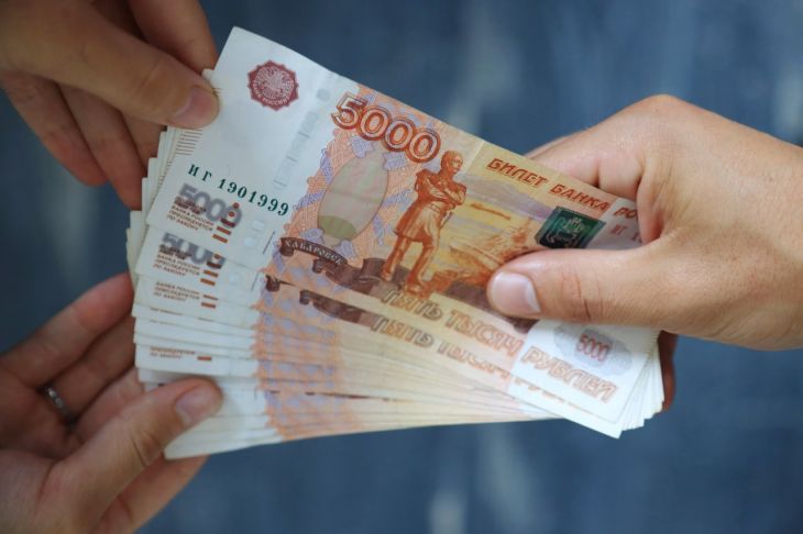 Крымские налоговые органы продолжают работу по легализации труда и зарплат