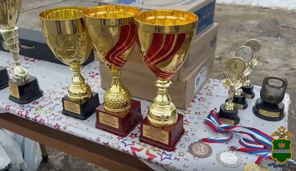 В Калуге выбрали самую спортивную семью в погонах