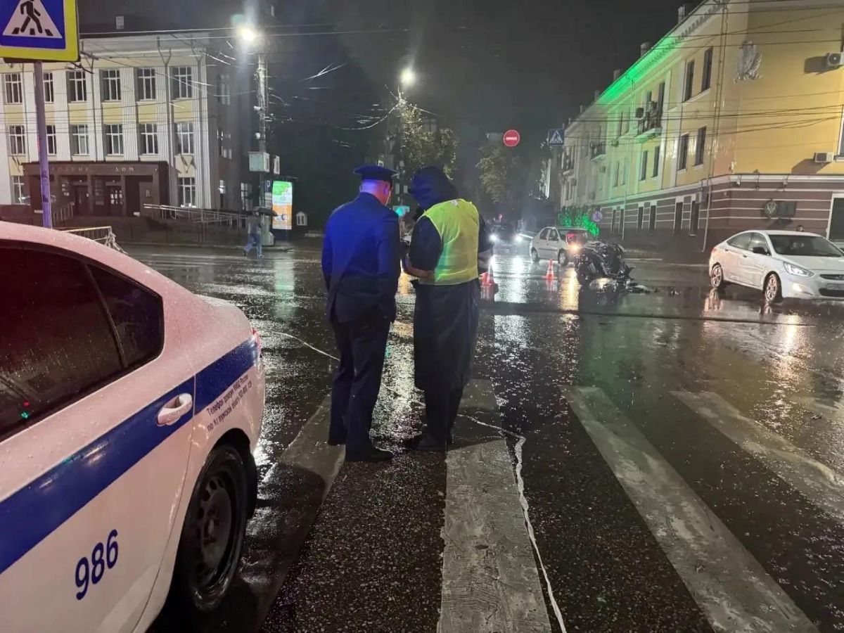 38-летний водитель мопеда погиб в ДТП в Калуге