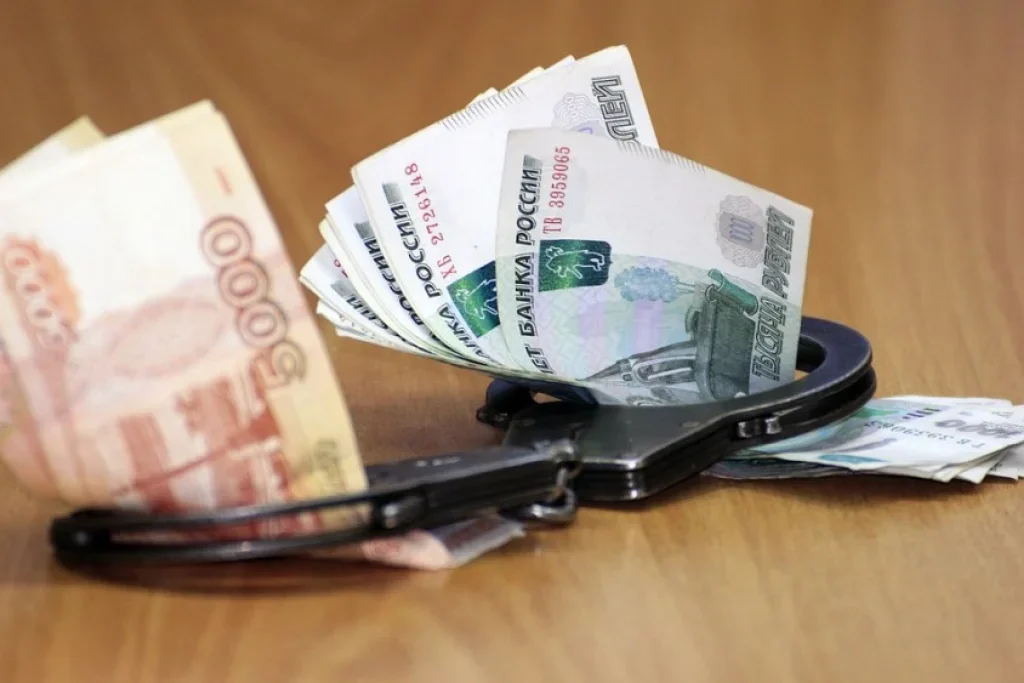 Кировчанина будут судить за взятку лесничему 
