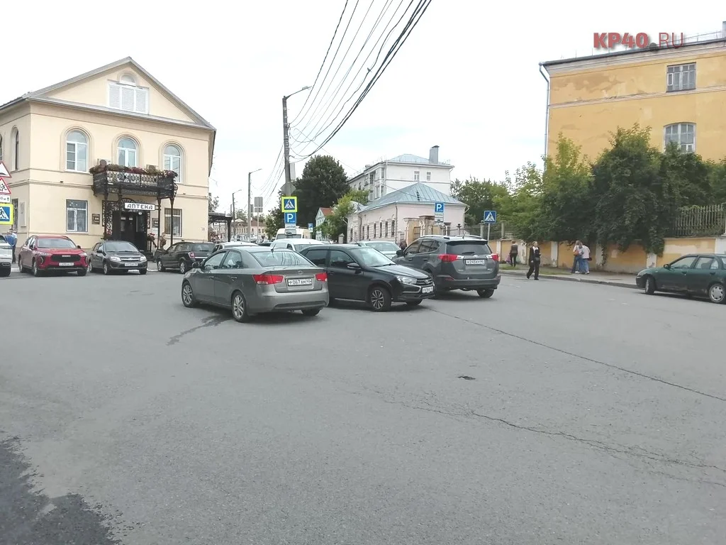 Опять в кадках: на Театральной улице Калуги повторят эксперимент по озеленению