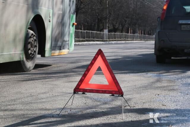 В Зуе мотоциклист разбился в ДТП с КАМАЗом