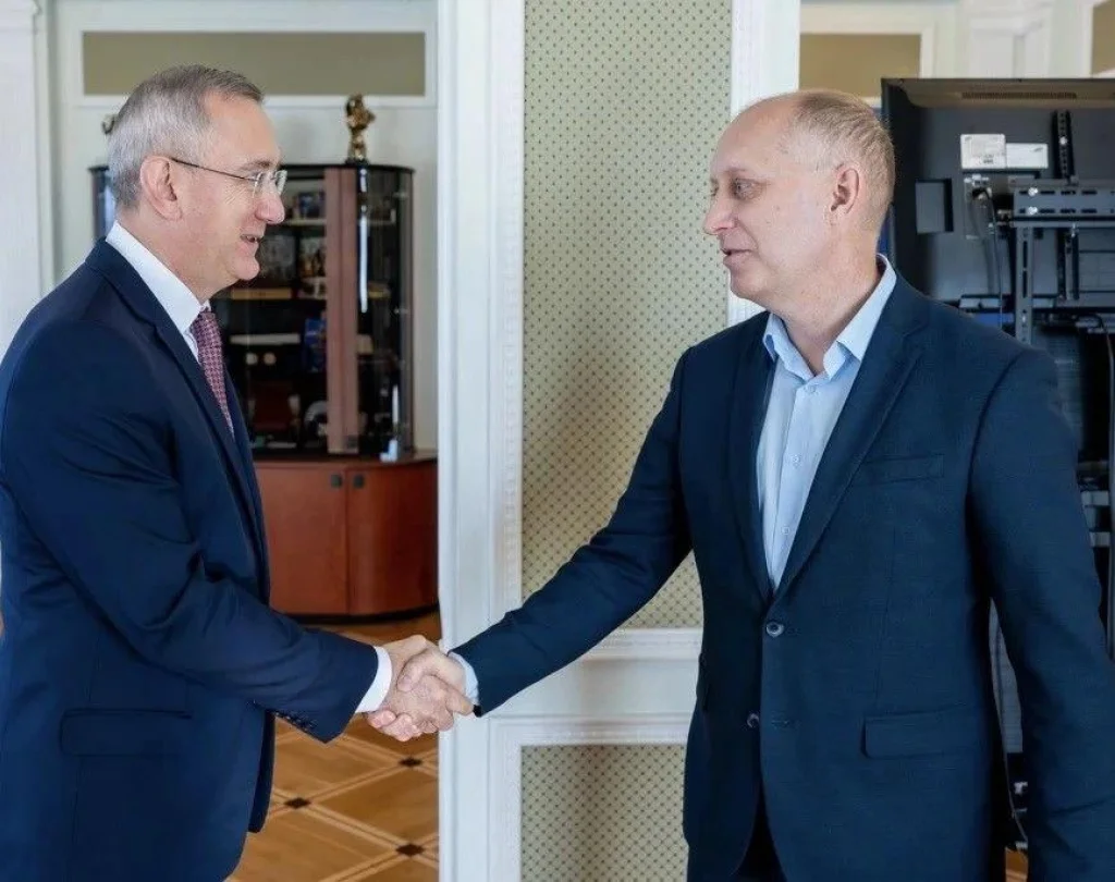 Владислав Шапша поздравил Дмитрия Афанасьева с избранием в Госдуму