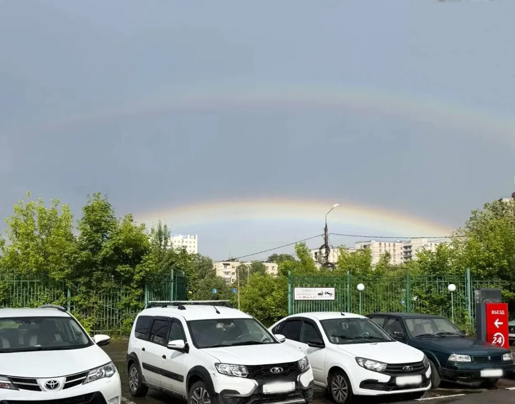 В небе над Калугой заметили двойную радугу